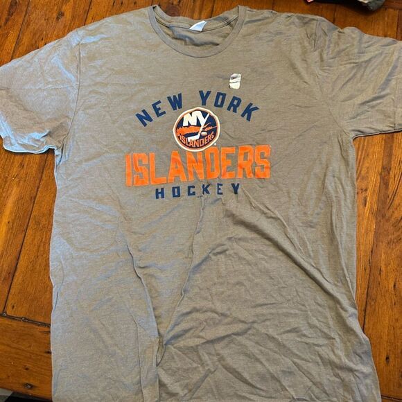 Hanes Gray T-Shirt - Picture 1 of 2